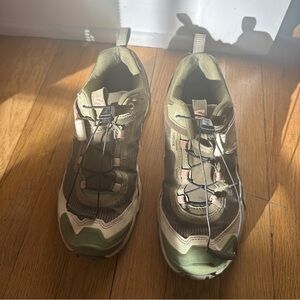 Salomon X Ultra 5 GORE-TEX Low Hiking Shoes 6.5